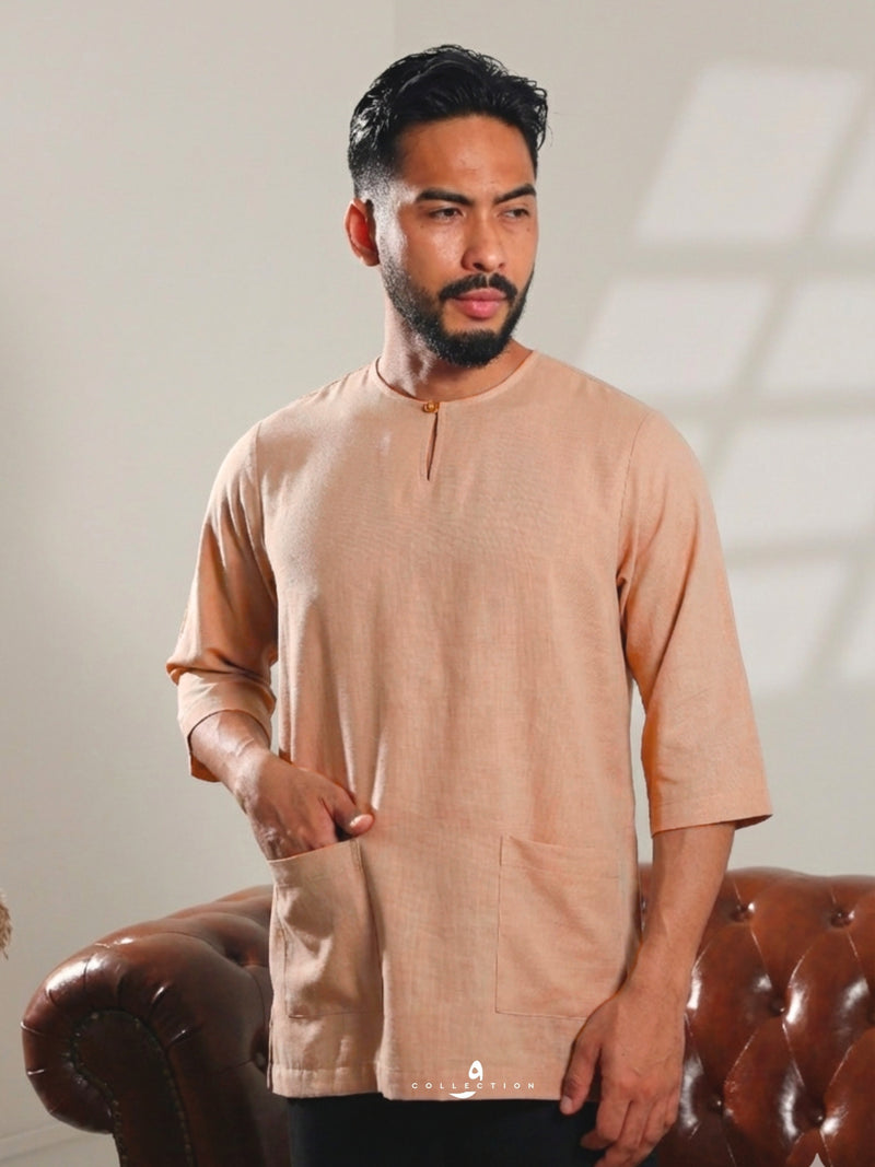 Kurta Musa - Nude