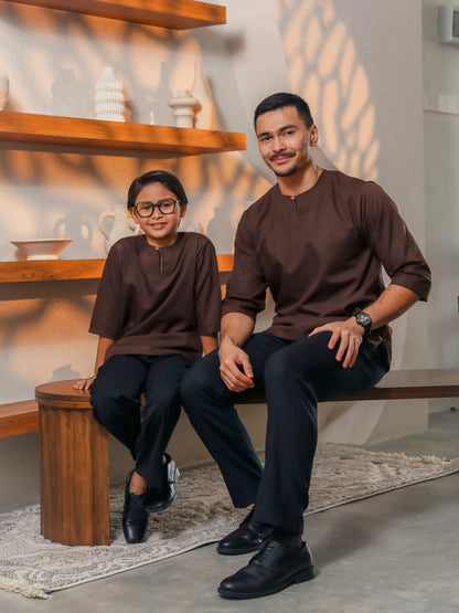 Kurta Yaakub - Rich Brown