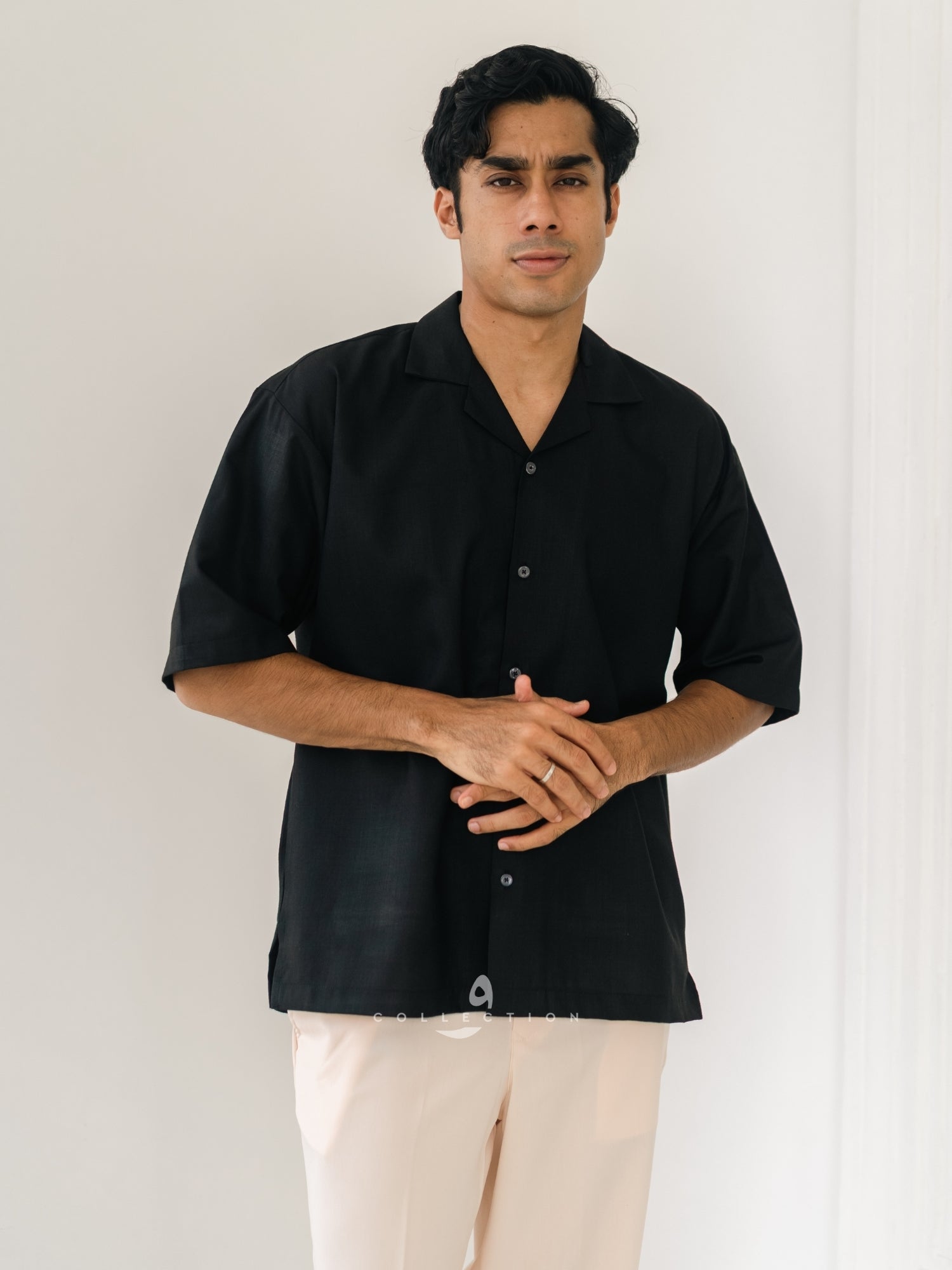 Kemeja Urban Linen - Black