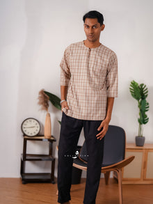Kurta Harun - Nude