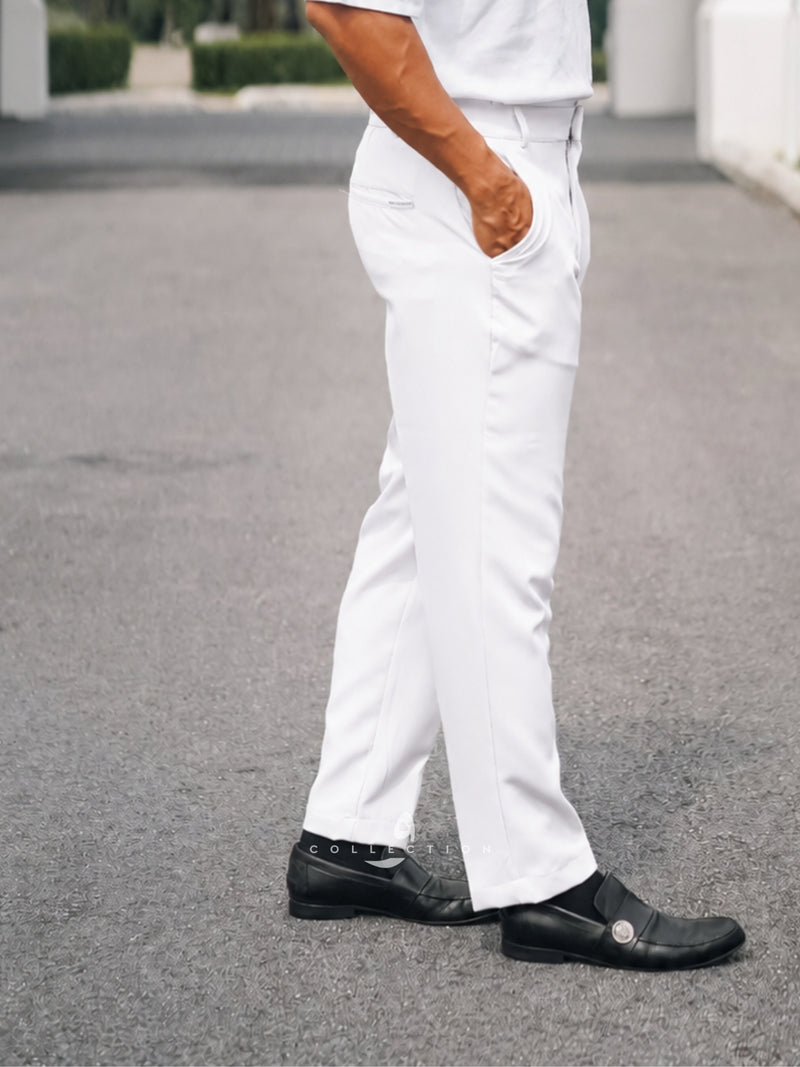 Slack Tapered Fit - White
