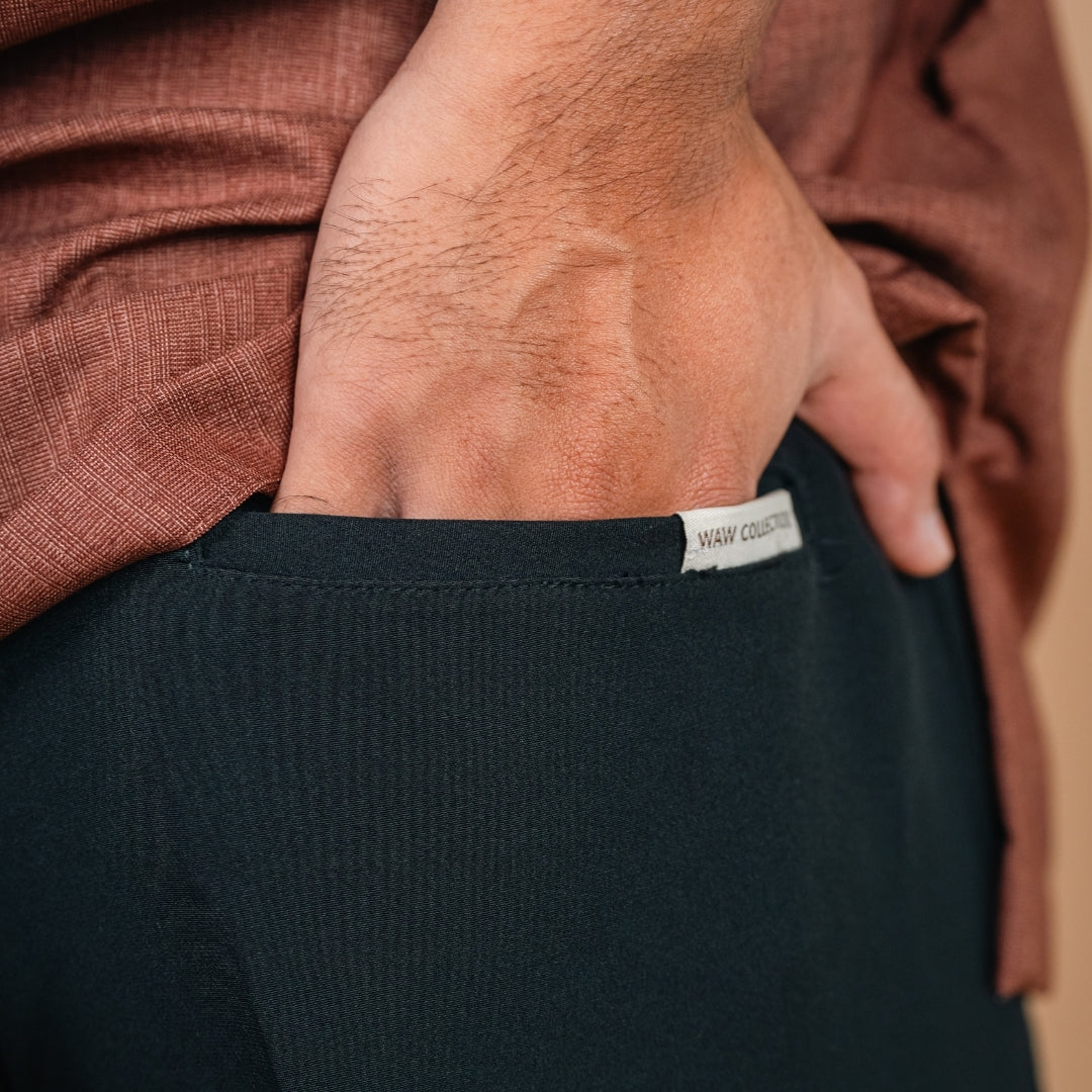 Slack Tapered Fit - Black