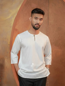 Kurta Ishak Linen - White