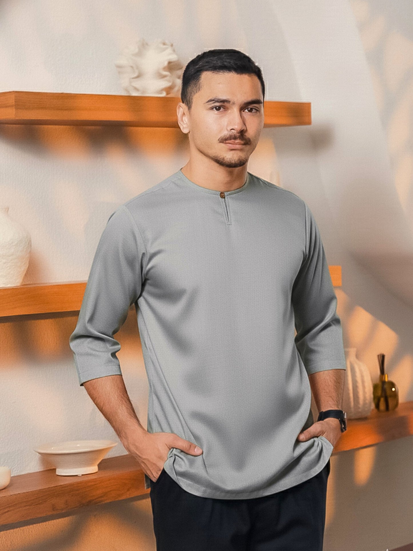 Kurta Yaakub - Smoke Gray