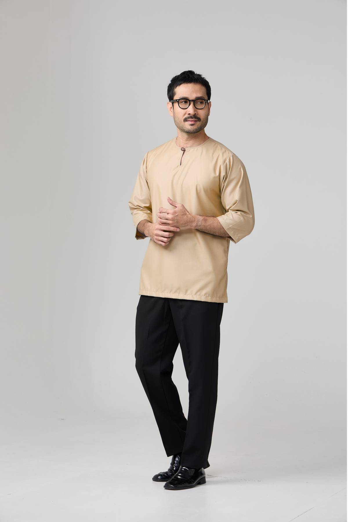 Kurta Yaakub - Gold