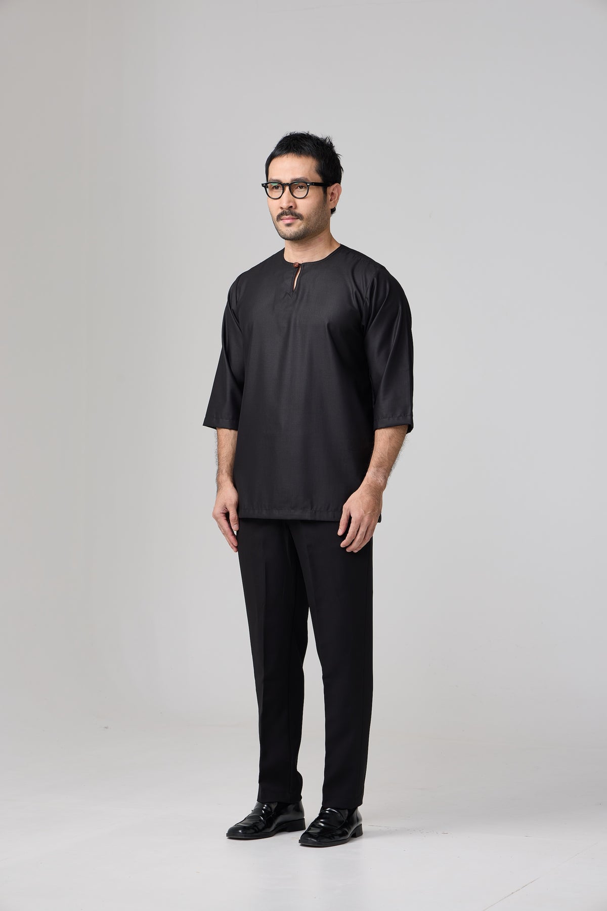 Kurta Yaakub - Black
