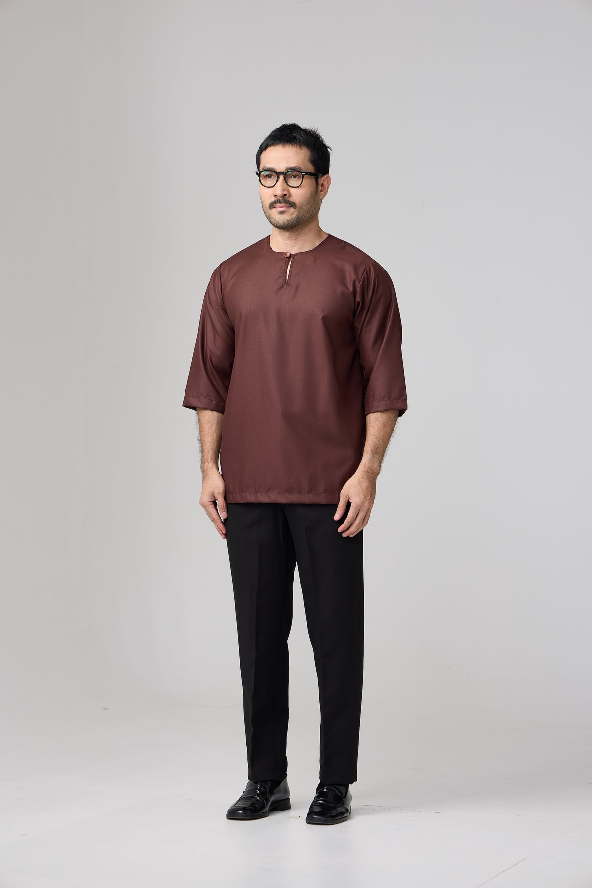 Kurta Yaakub - Rich Brown