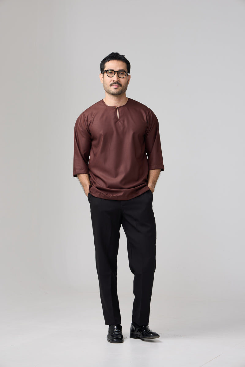 Kurta Yaakub - Rich Brown