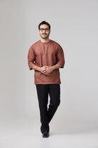 Kurta Luth - Rich Brown
