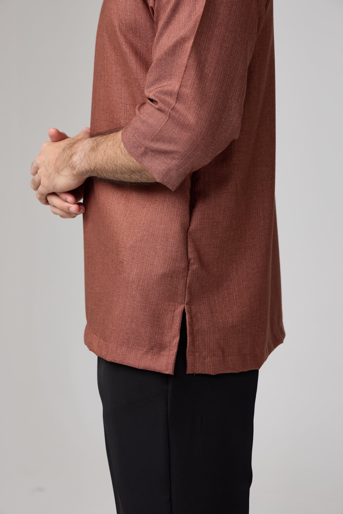 Kurta Luth - Rich Brown