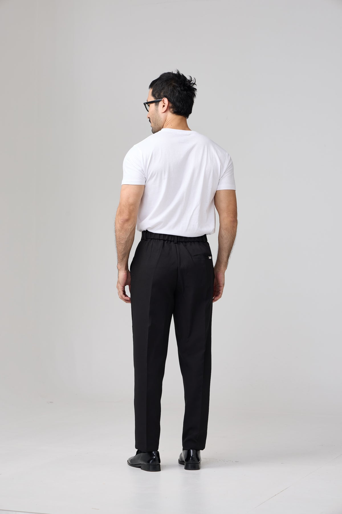 Cozy Tapered Fit - Black