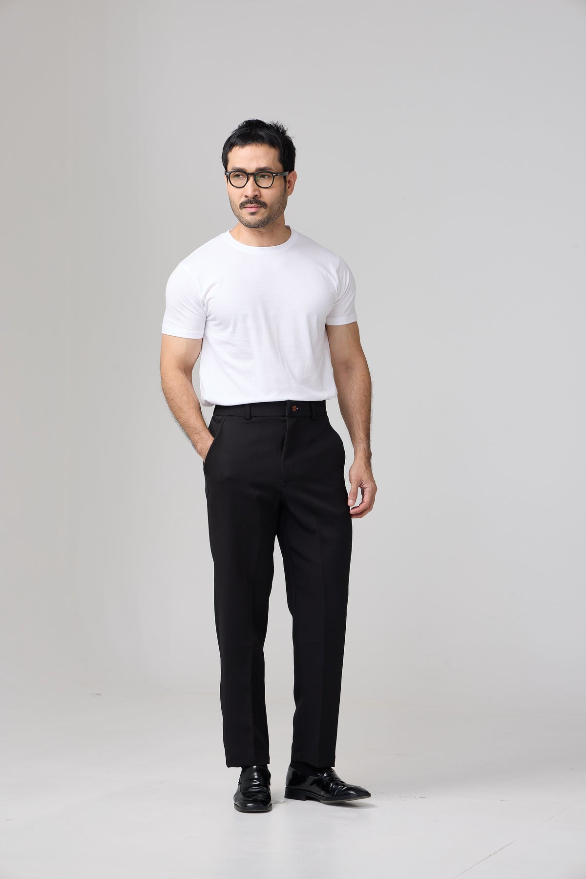 Cozy Tapered Fit - Black