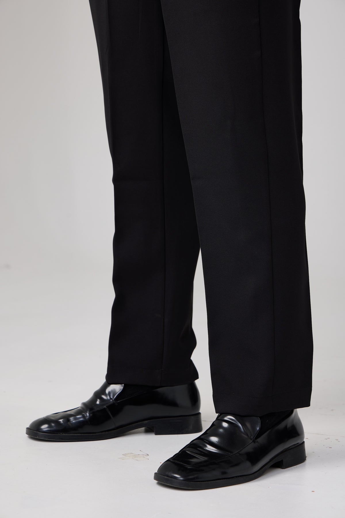 Cozy Tapered Fit - Black