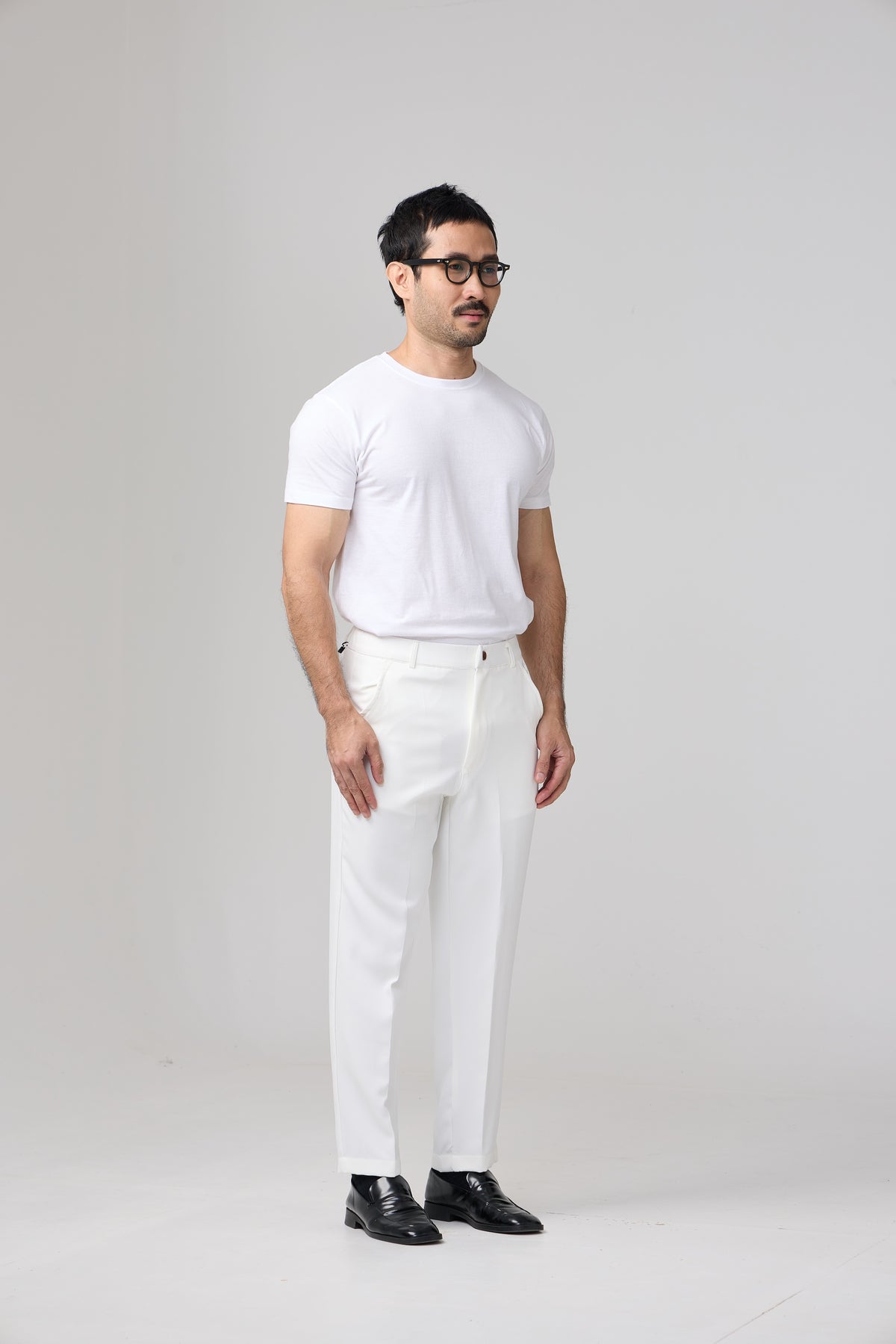 Cozy Tapered Fit - White