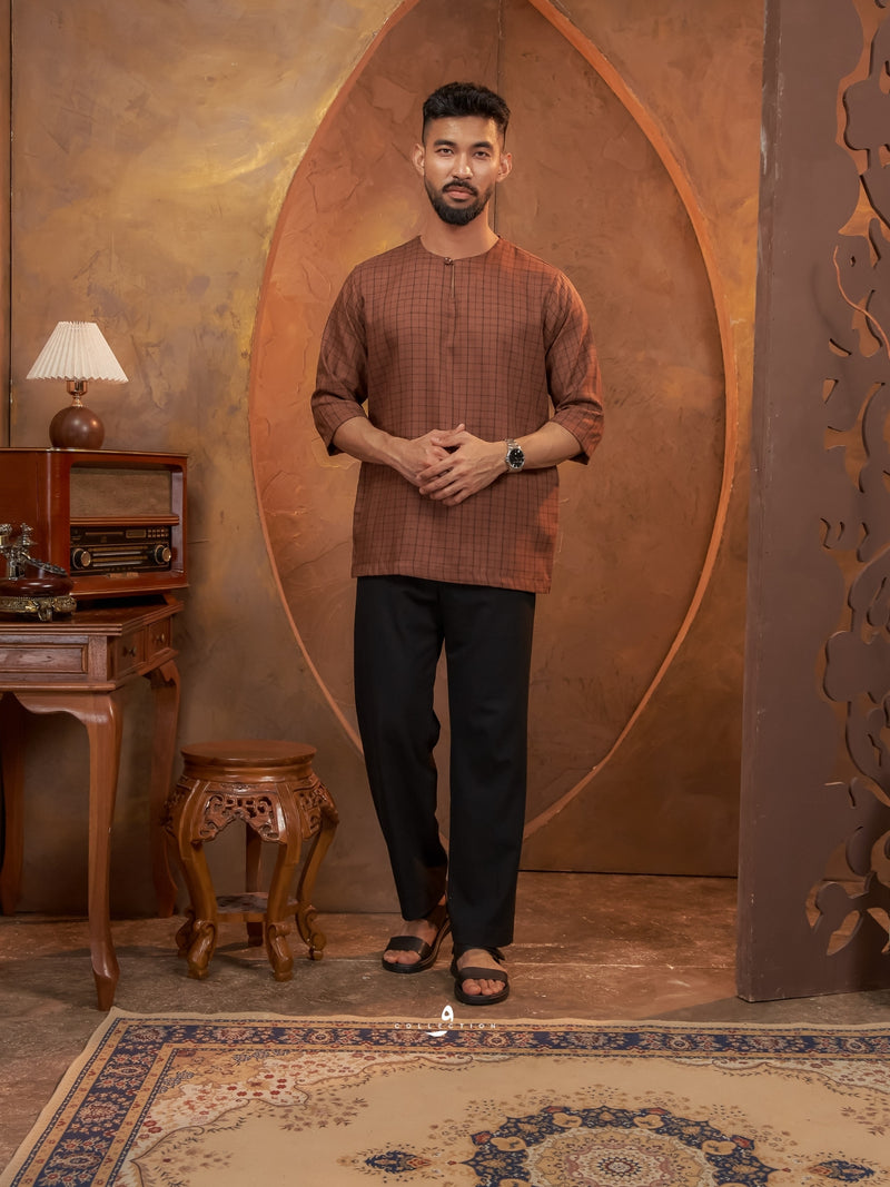 Kurta Shuib - Rich Brown