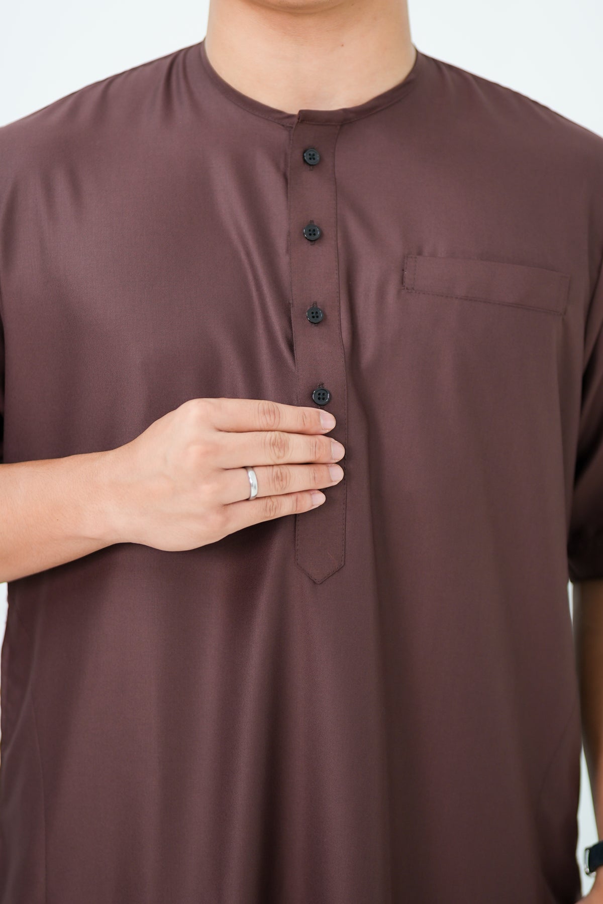 Jubah Uthman - Rich Brown