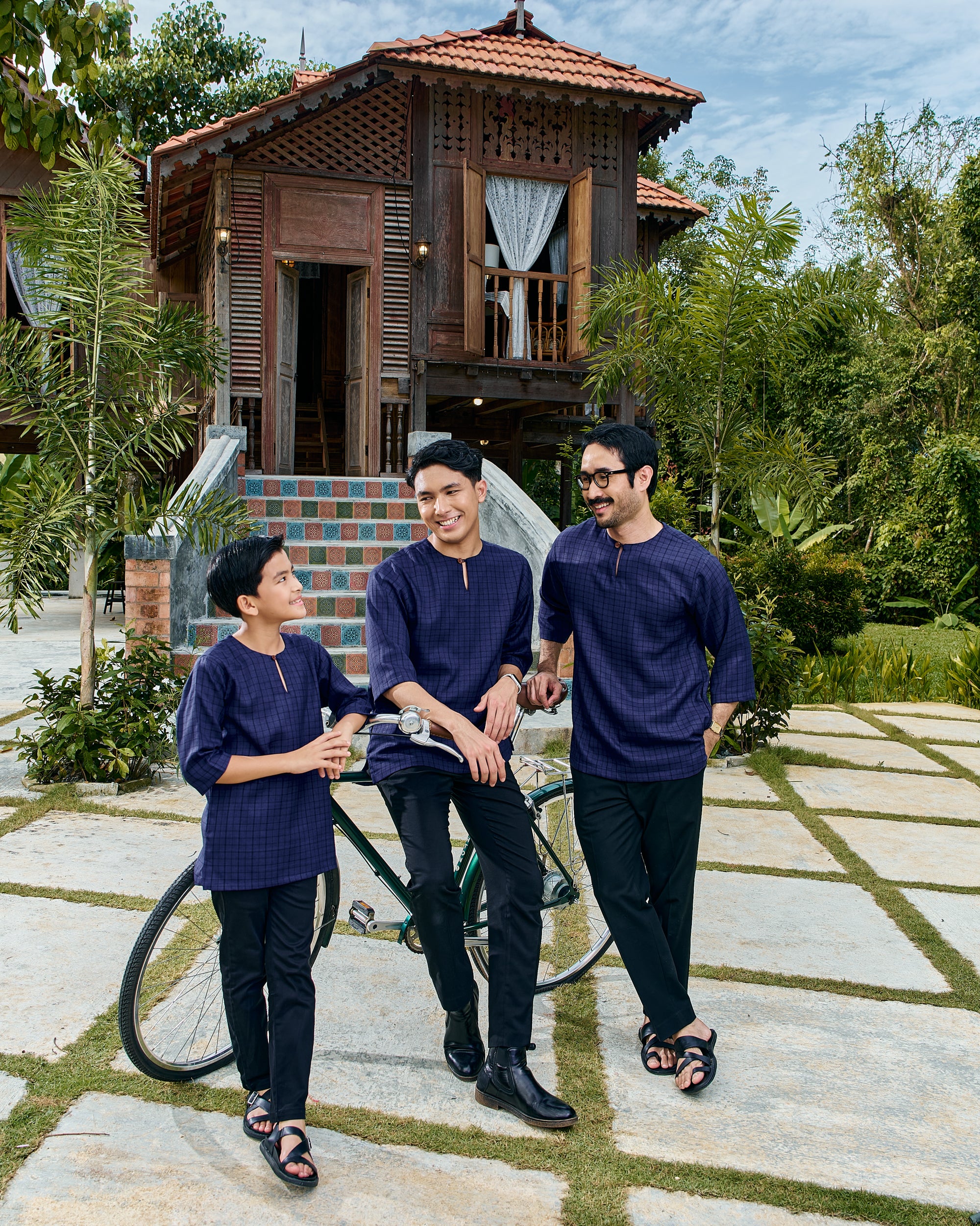 Kurta Shuib - Navy Blue